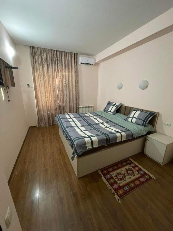 Cozy & Sweet Home Tbilisi Buitenkant foto