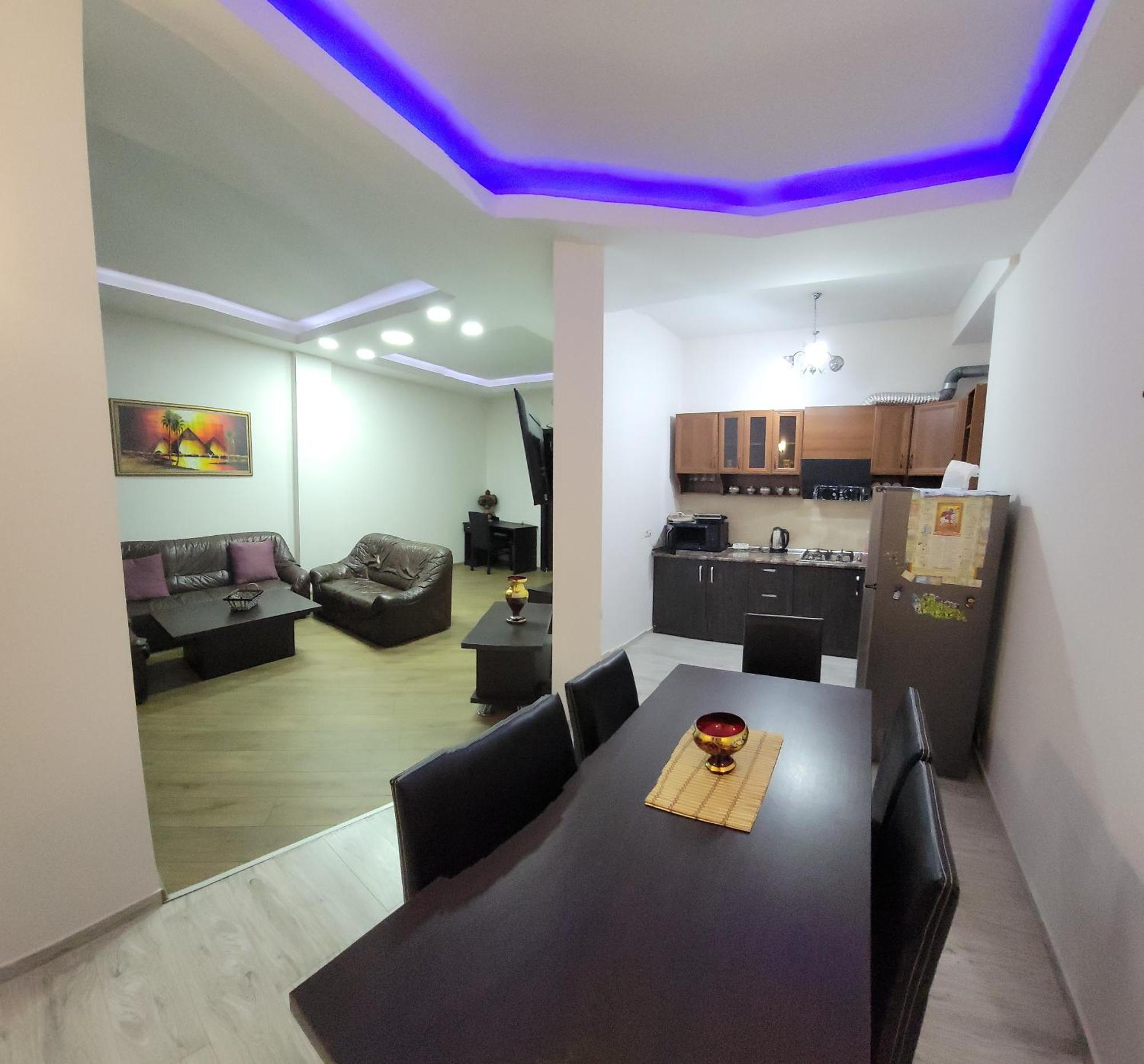 Cozy & Sweet Home Tbilisi Buitenkant foto