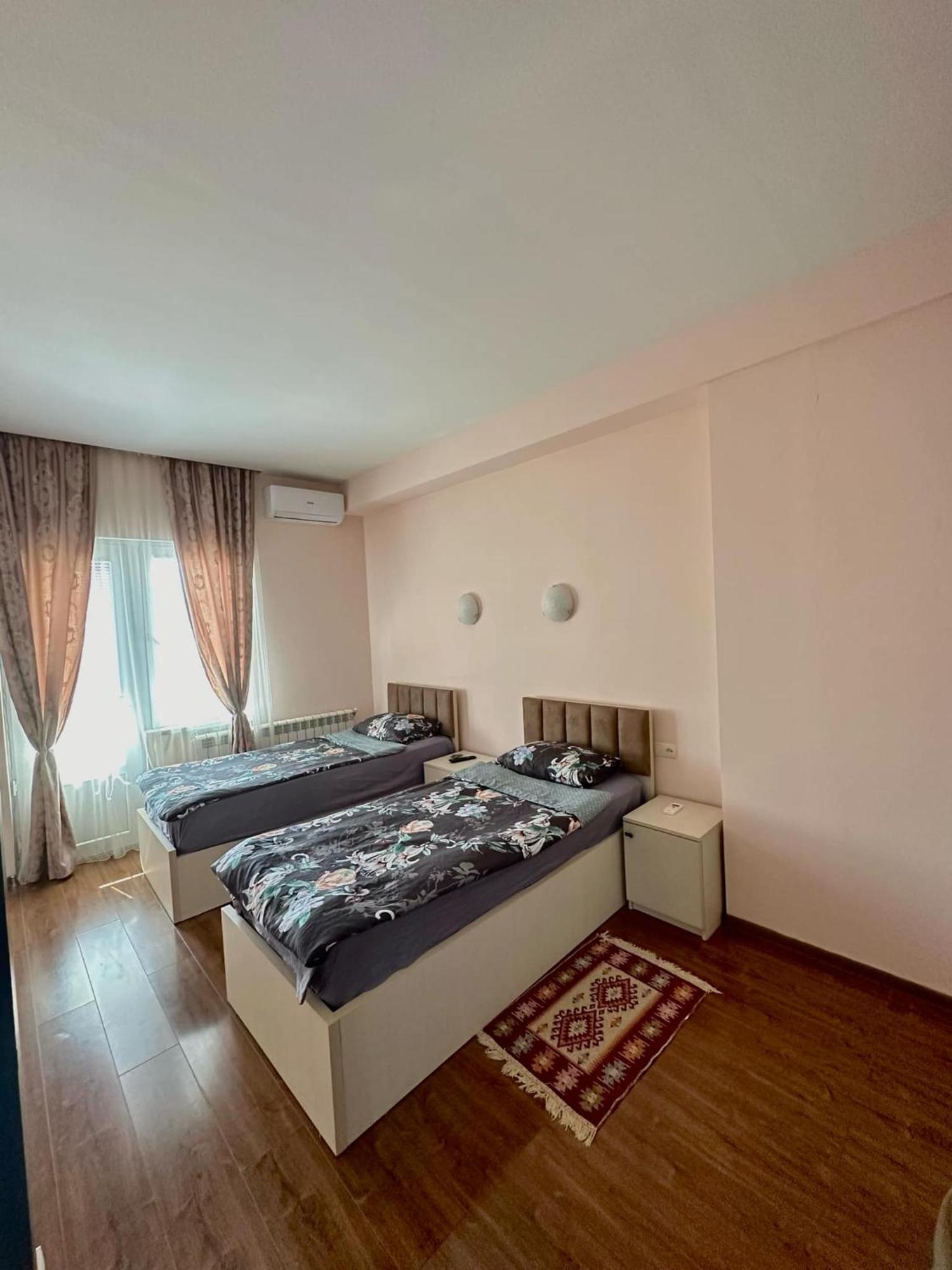 Cozy & Sweet Home Tbilisi Buitenkant foto